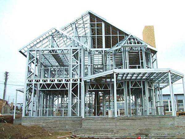 河源钢结构建筑的腐蚀问题应该如何预防